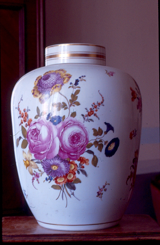 motivo decorativo floreale (vaso) - ambito europeo (seconda metà sec. XIX)