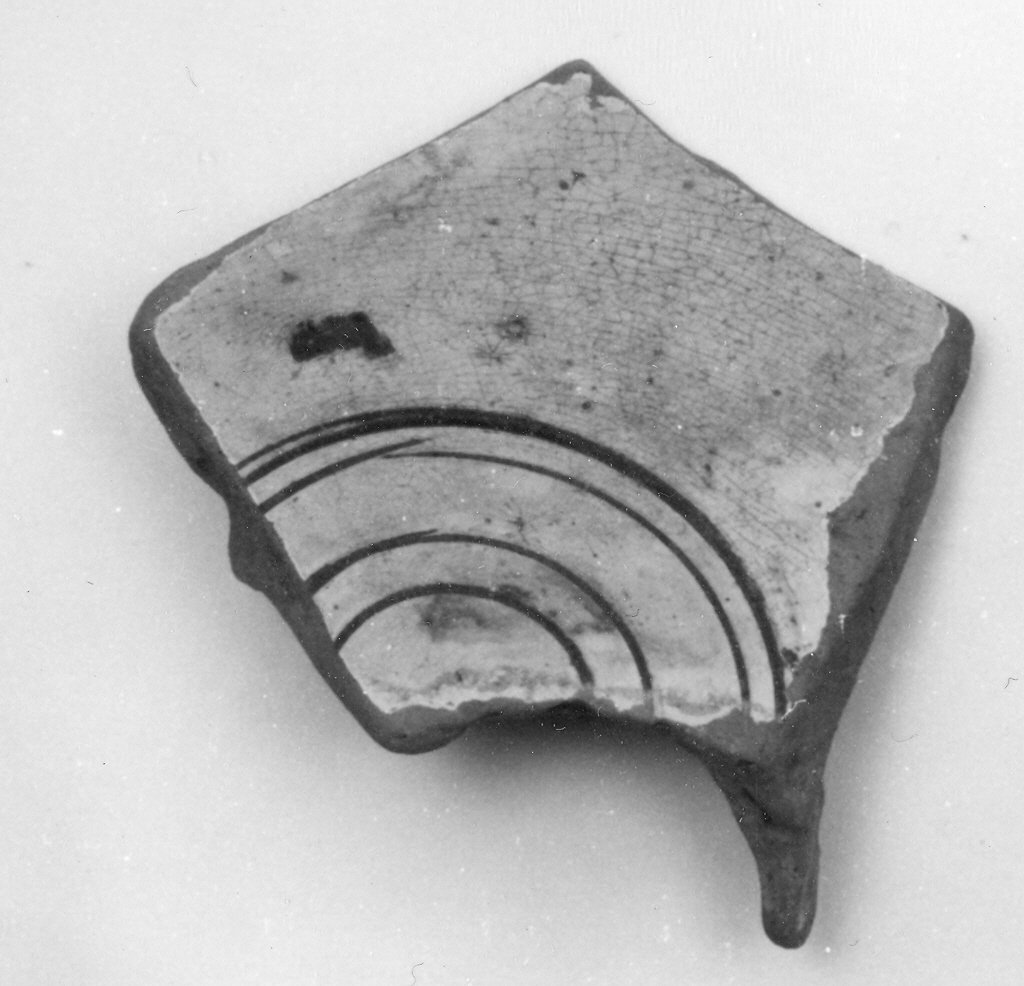 motivi decorativi (piatto, frammento) - ambito greco (fine/inizio secc. XII/ XIII)