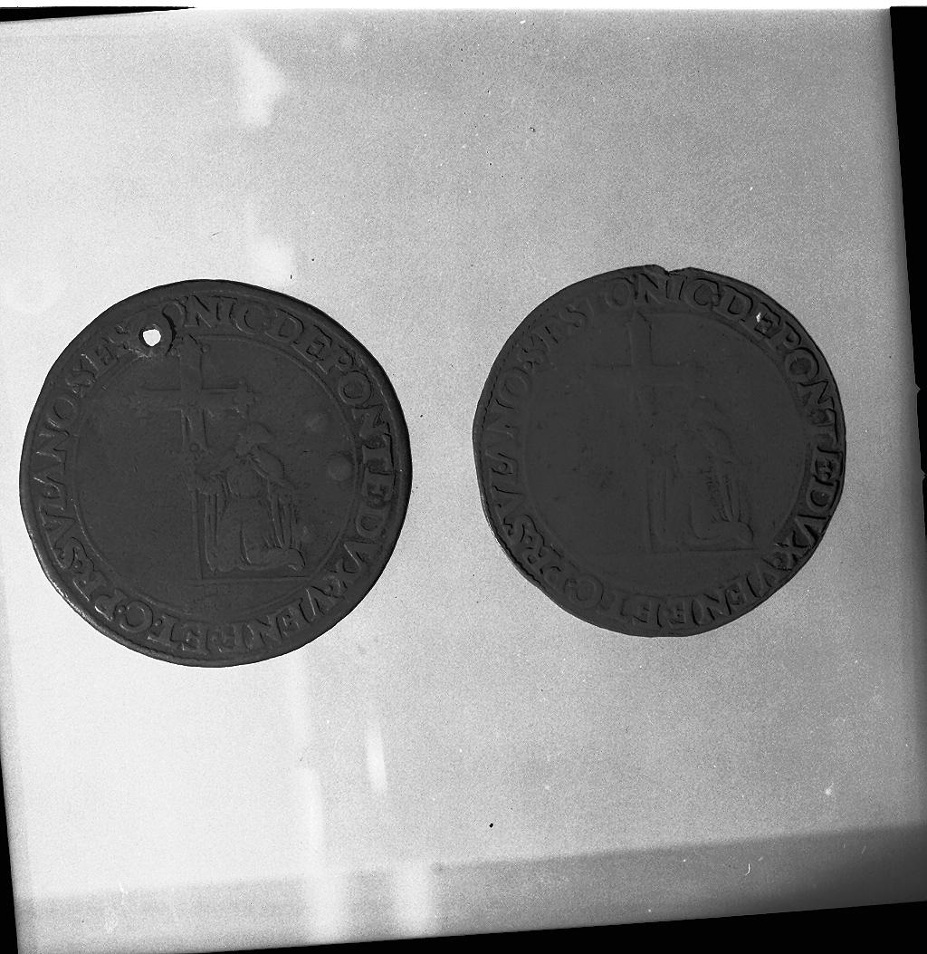 figura maschile inginocchiata (medaglia, opera isolata) - ambito veneziano (sec. XVI)