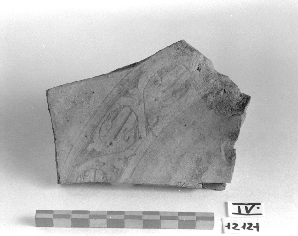 motivi decorativi geometrici e vegetali (piatto, frammento) - bottega bizantina (sec. XII)