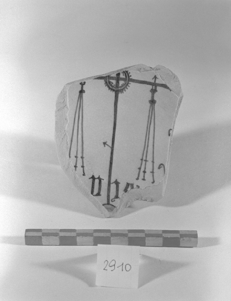 simboli della passione (piatto, frammento) - produzione Italia centro-settentrionale (fine/inizio secc. XV/ XVI)