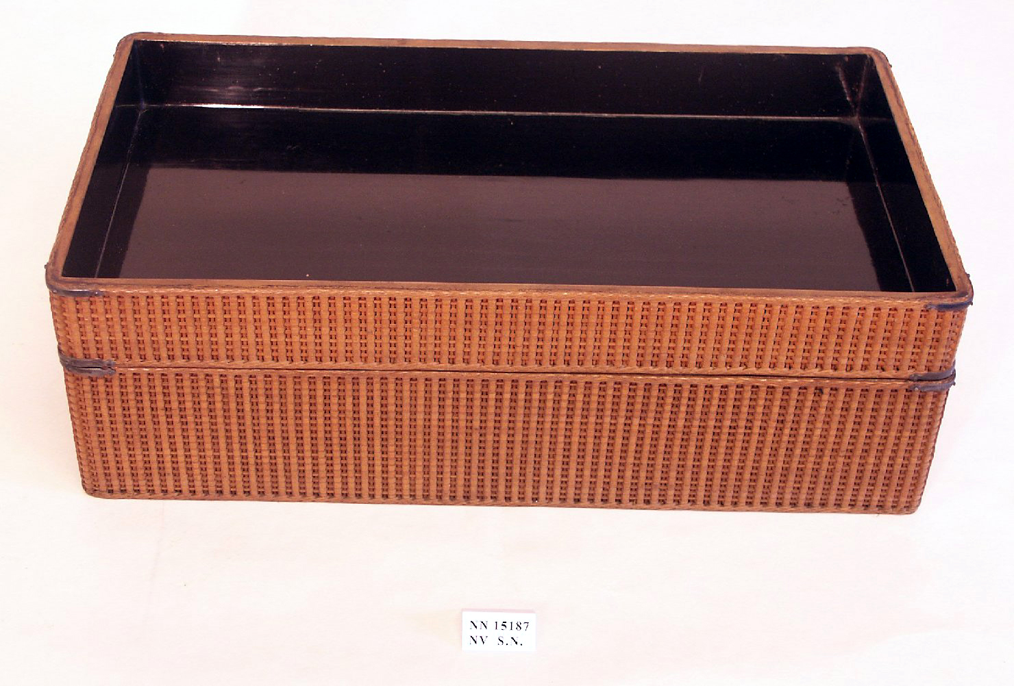 scatola, opera isolata - ambito giapponese (seconda metà sec. XIX)