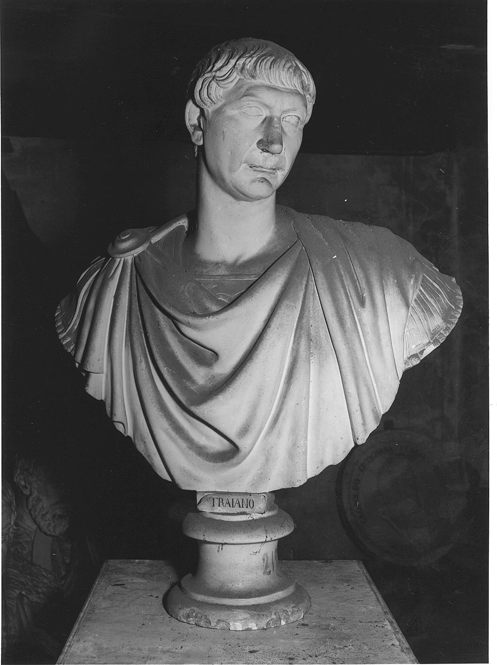 Traiano, busto di uomo (busto) - ambito romano (sec. II)