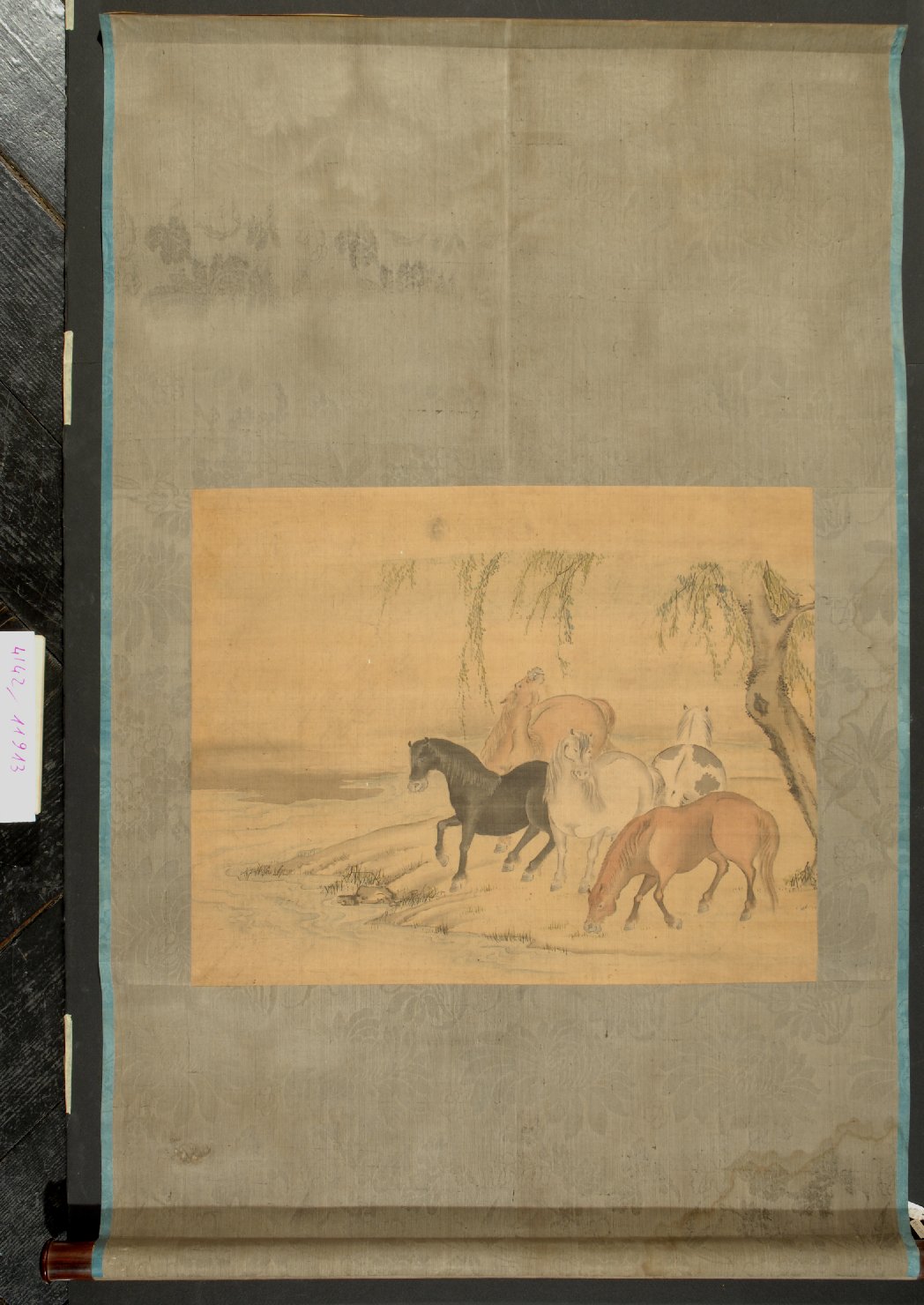 Cinque cavalli con salice in riva a un fiume, cavalli (dipinto) - ambito giapponese (sec. XIX)