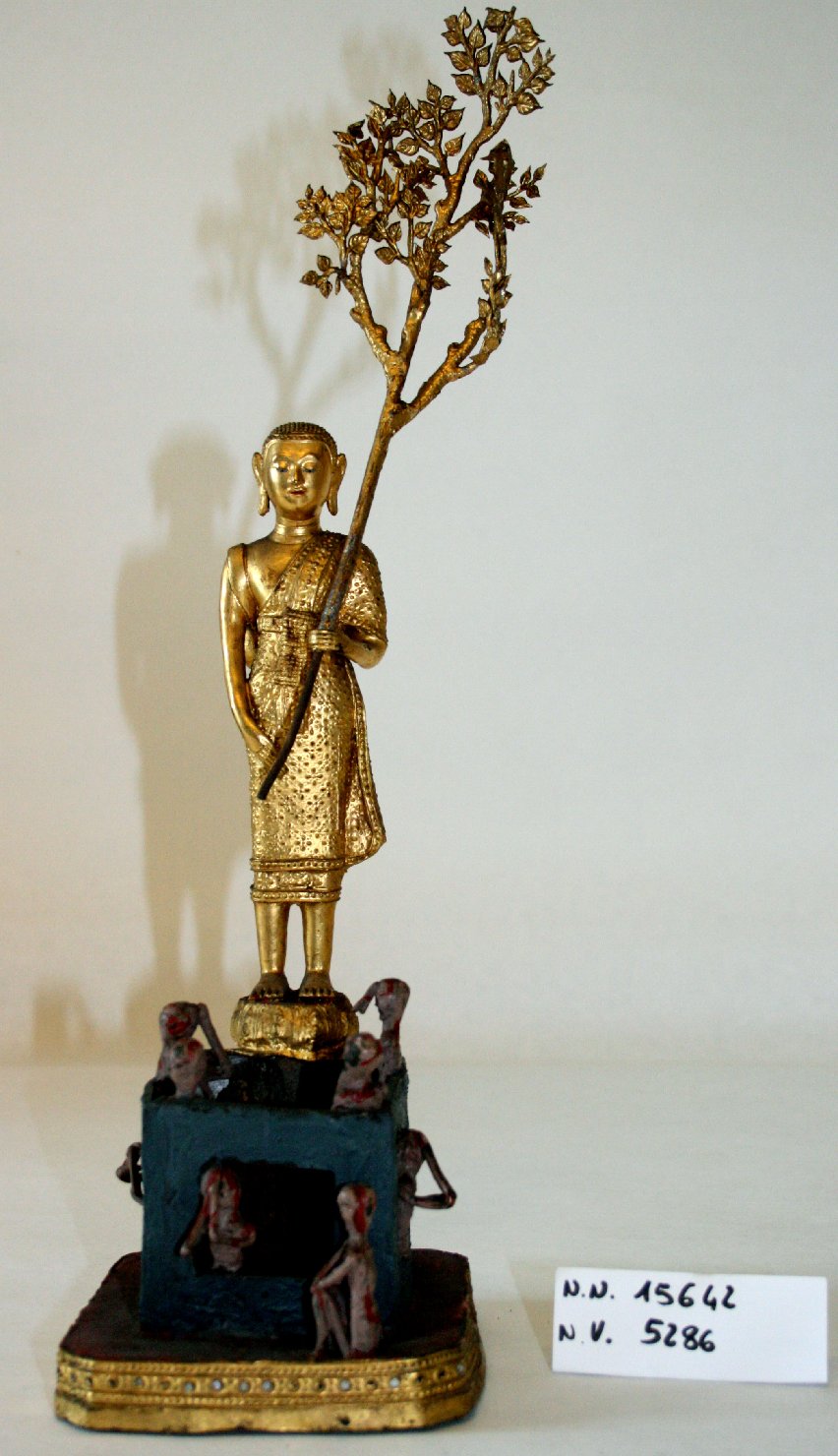 Sakyamuni, discepoli (statuetta, elemento d'insieme) - ambito siamese (inizio sec. XIX)