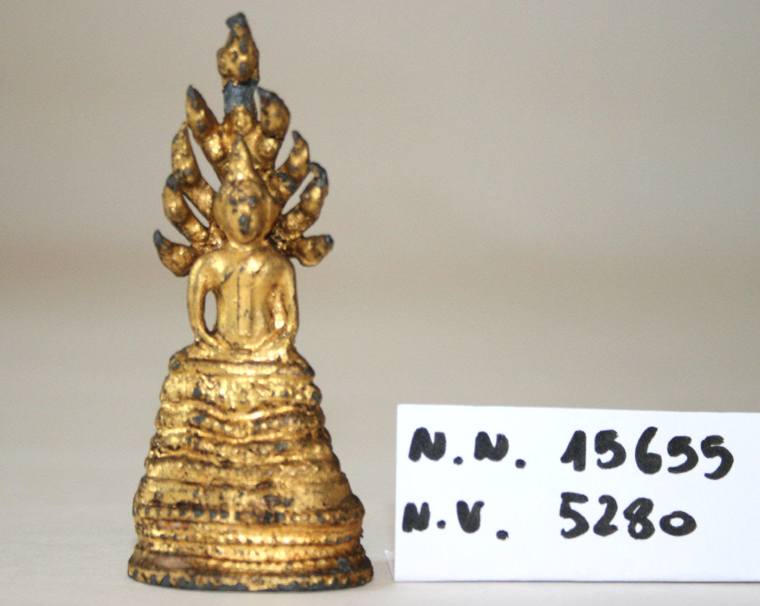 Sakyamuni, Naga (statuetta, opera isolata) - ambito siamese (inizio sec. XIX)