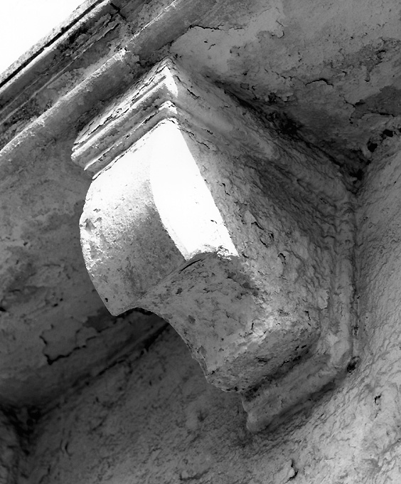 mensola architettonica, serie - ambito salentino (seconda metà sec. XVII)