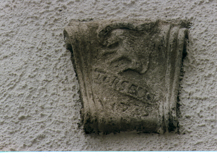 stemma gentilizio della famiglia Torselli (scultura) - ambito pugliese (sec. XVIII)
