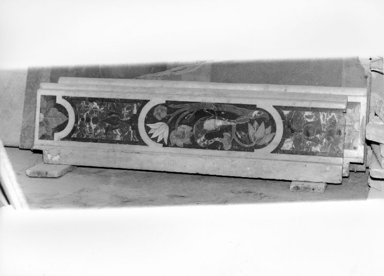 pannello di balaustrata, frammento - ambito Italia meridionale (prima metà sec. XVIII)