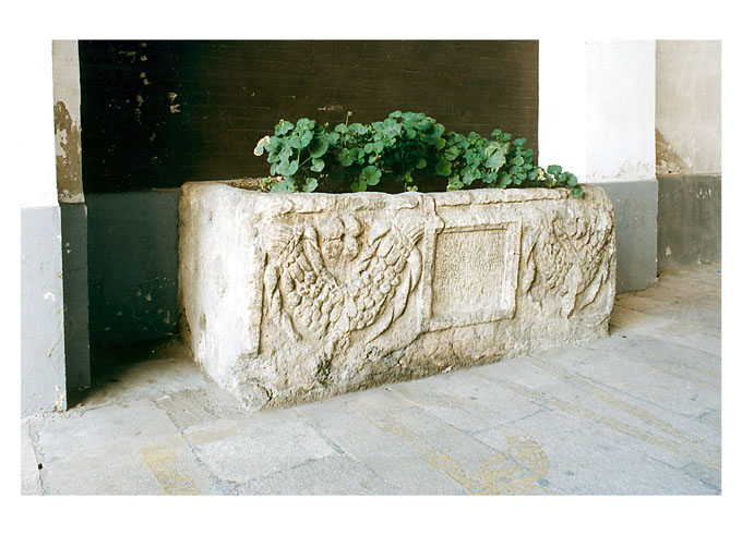 sarcofago - ambito Italia meridionale (sec. XVI)