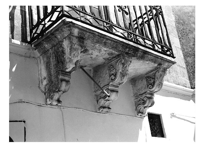 balcone - produzione pugliese (secc. XVII/ XVIII)