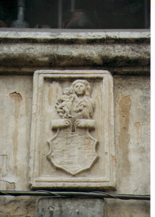 Madonna con Bambino (rilievo) - ambito Italia meridionale (prima metà sec. XVIII)