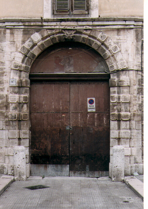 stemma gentilizio (?) (portale) - ambito Italia meridionale (sec. XVIII)