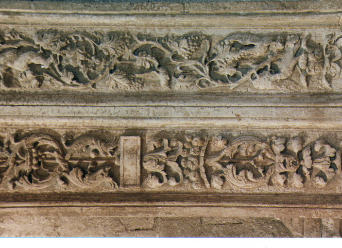 angeli e simboli eucaristici (mostra di porta) - ambito Italia meridionale (sec. XVII)