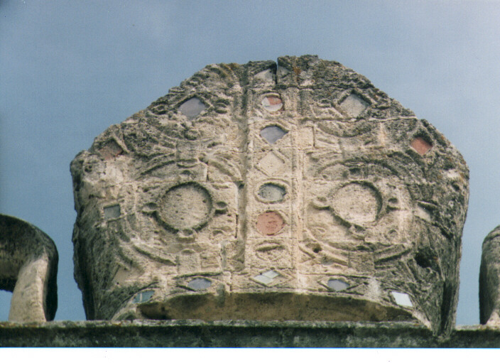 mitra (scultura) - ambito pugliese (sec. XVII)