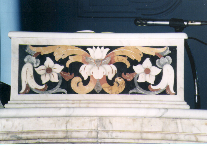 altare, frammento - ambito Italia meridionale (secc. XVII/ XVIII)