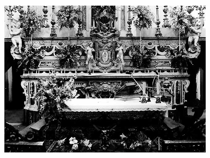 altare maggiore - ambito napoletano (metà sec. XVIII)