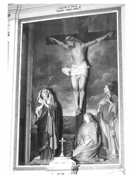 Cristo crocifisso (gruppo scultoreo) - bottega leccese (inizio sec. XX)