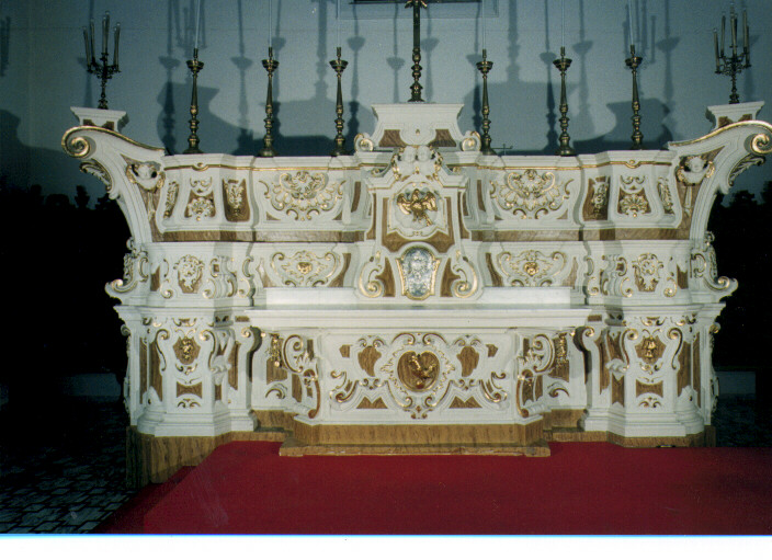 altare maggiore di Orfano Emanuele (sec. XVIII)