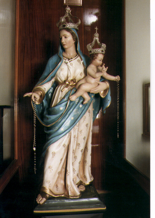 Madonna del Rosario, Madonna con Bambino (statua) di Malecore Antonio (bottega) (sec. XX)