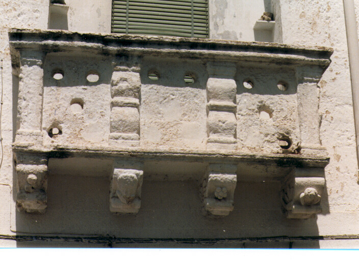 balcone - ambito salentino (prima metà sec. XVII)