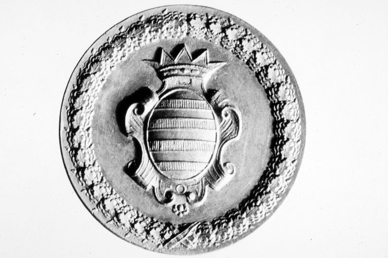 stemma comunale di Barletta (medaglia) - ambito italiano (sec. XX)
