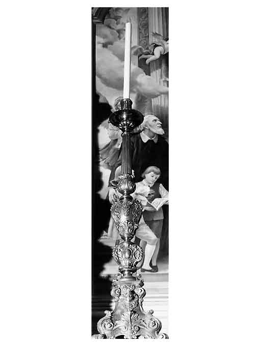 candeliere d'altare, serie - ambito Italia meridionale (primo quarto sec. XX)