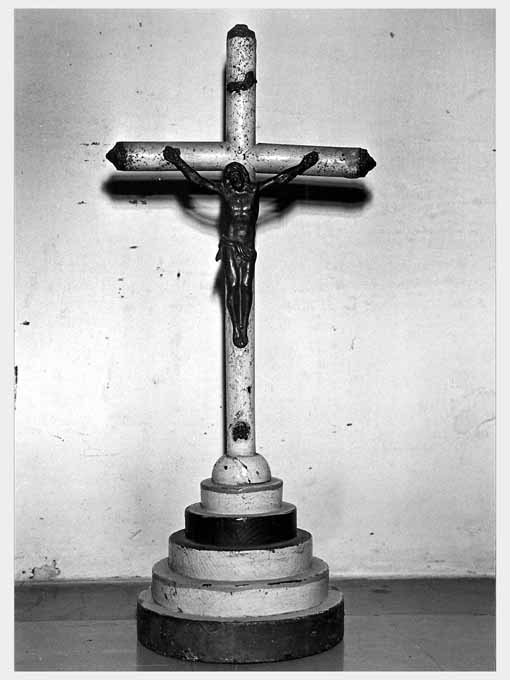 croce d'altare, opera isolata - ambito pugliese (prima metà sec. XIX)