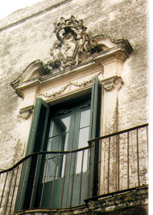 porta finestra - ambito salentino (fine/inizio secc. XVIII/ XIX)