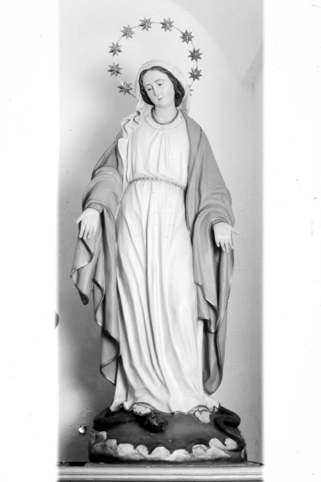 Madonna del Miracolo, Madonna Immacolata (statua, elemento d'insieme) di Maccagnani Antonio (sec. XIX)
