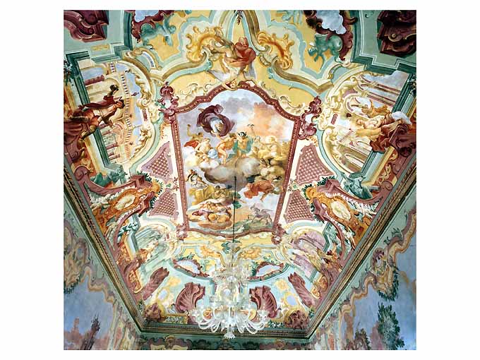 Due puttini tra finti elementi architettonici (dipinto, coppia) di Carella Domenico Antonio (sec. XVIII)