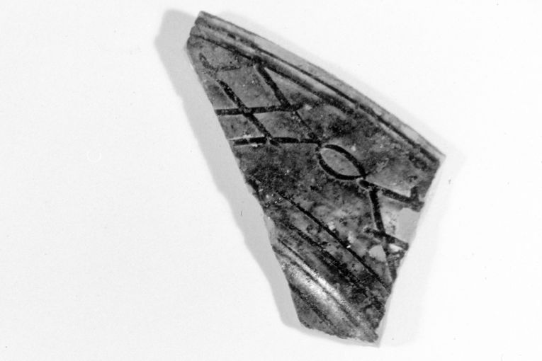 motivo decorativo geometrico (ciotola, frammento) - produzione apulo-lucana (seconda metà sec. XIII)