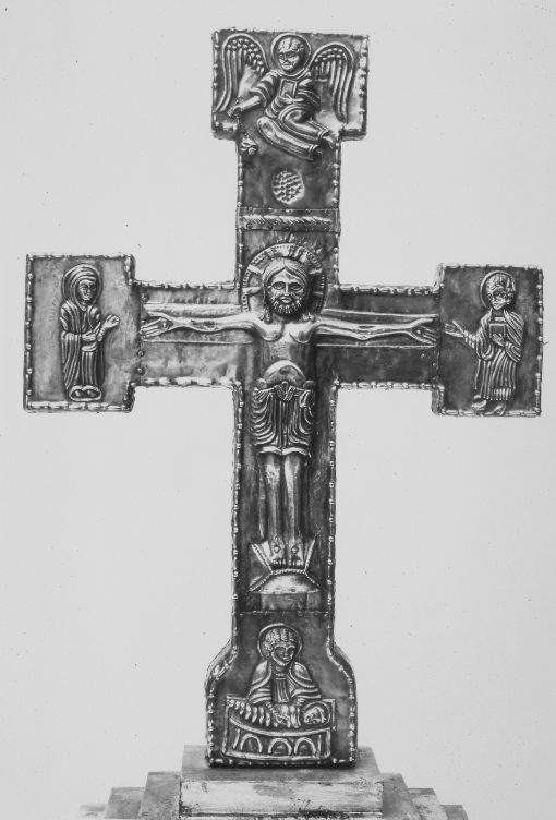 Cristo crocifisso tra la Madonna, San Giovanni, angelo benedicente e Gesù bambino con Santo (crocifisso, opera isolata) - ambito Italia meridionale (sec. XV)