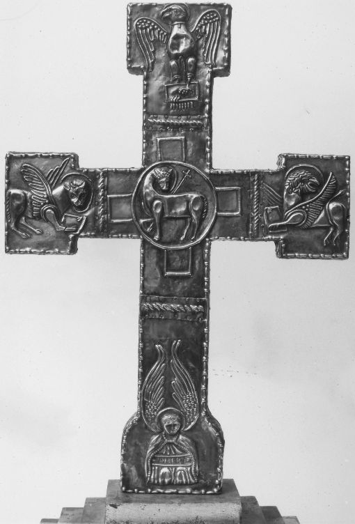 Agnus Dei e simboli degli Evangelisti (crocifisso, opera isolata) - ambito Italia meridionale (sec. XV)
