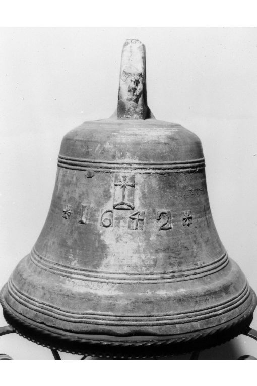 campana, opera isolata - ambito pugliese (sec. XVII)