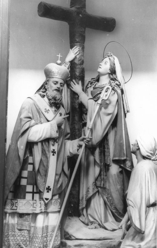 Sant'Elena, il vescovo Macario, la Croce, un malato (gruppo scultoreo) di Manzo Giuseppe (sec. XX)