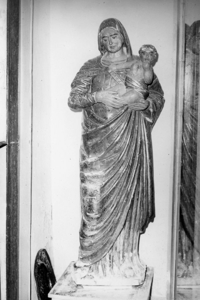 Madonna con Bambino (statua) di Stefano da Putignano (sec. XV)