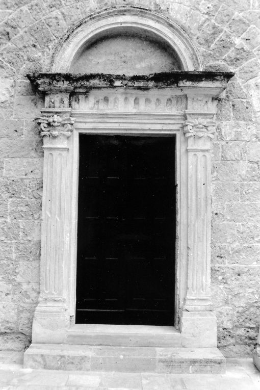 portale di Strafella Gianserio (sec. XVI)