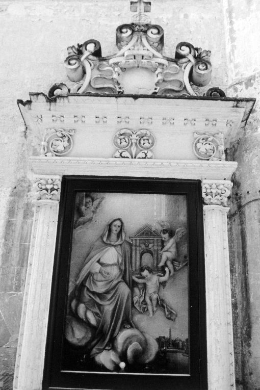 Madonna della Porta (rilievo) di Caretta Raffaele (sec. XX)
