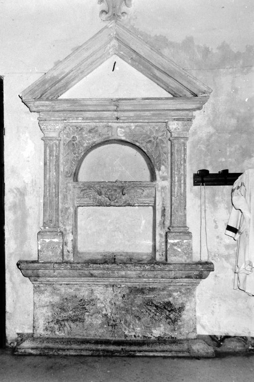 lavabo da sacrestia - ambito salentino (primo quarto sec. XVII)