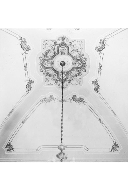 motivo decorativo ad arabesco (soffitto dipinto, opera isolata) - ambito Italia meridionale (inizio sec. XX)
