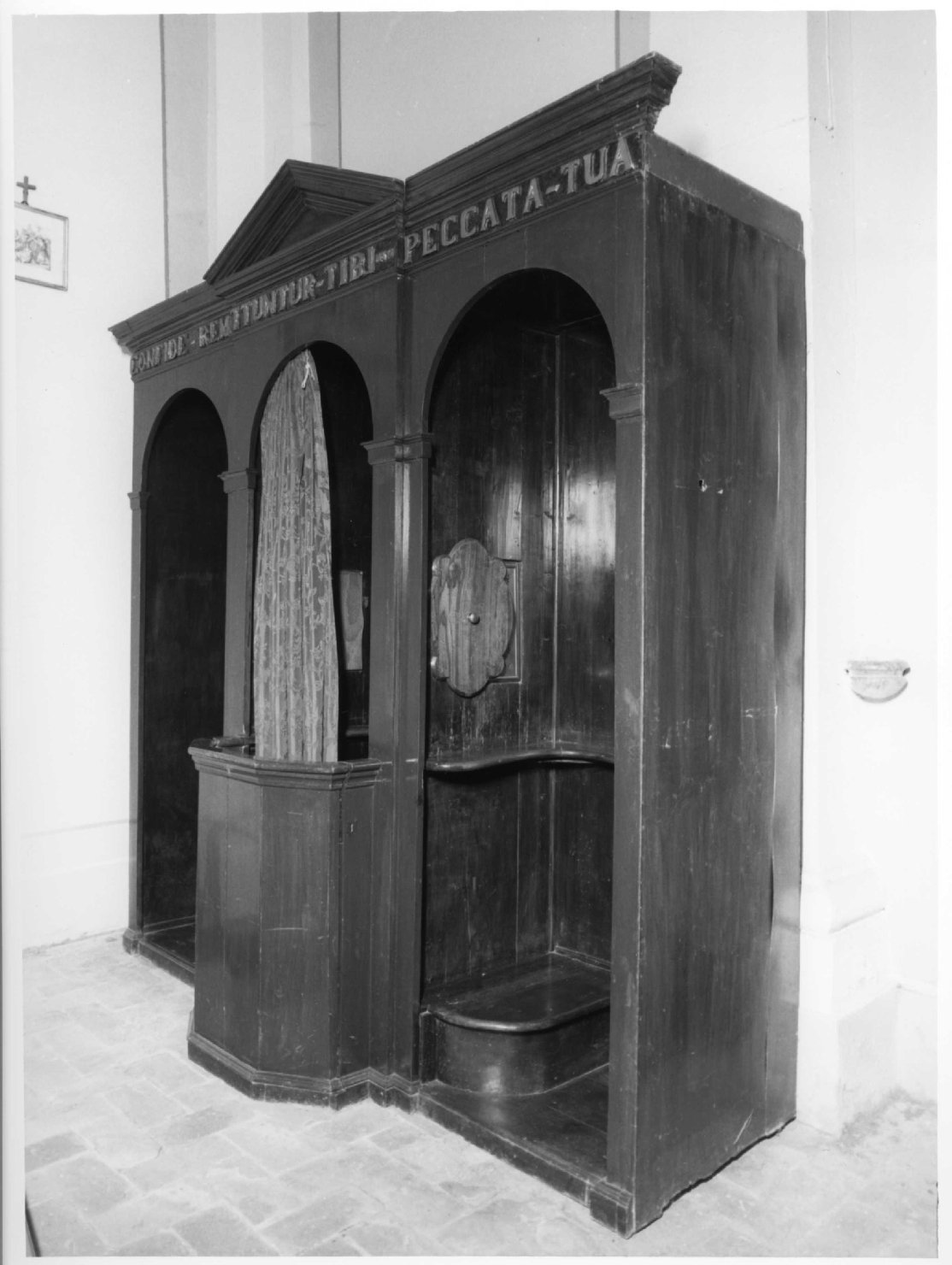 confessionale - bottega veneta (prima metà sec. XX)