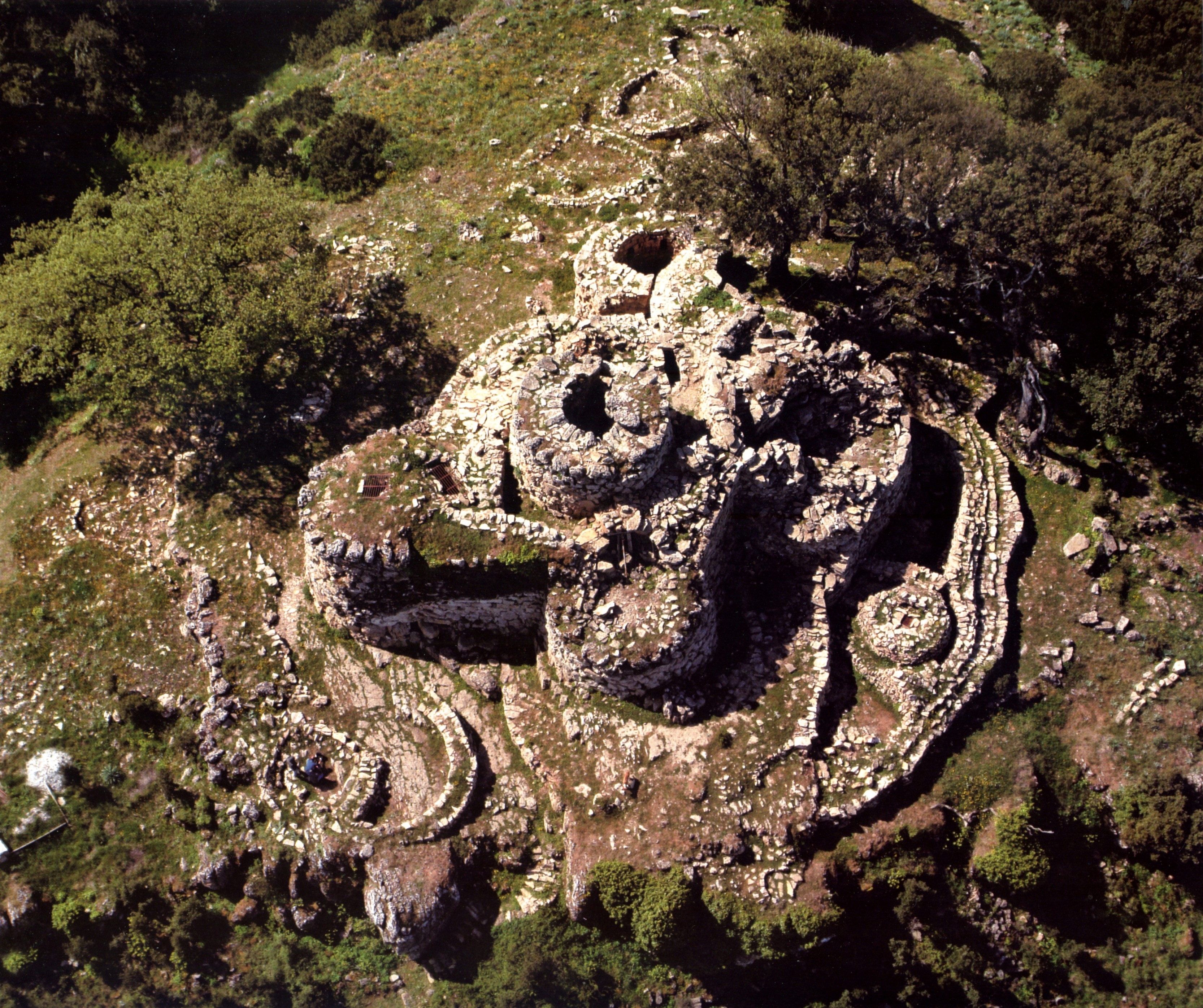 Nuraghe Adoni (insediamento, villaggio nuragico) - Villanova Tulo (NU)  (Età recente del bronzo/ Età tardoantica)
