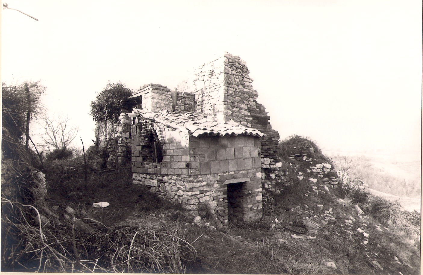 Balza e casa di Le Busche (casale) - Gualdo Cattaneo (PG)  (XIII)