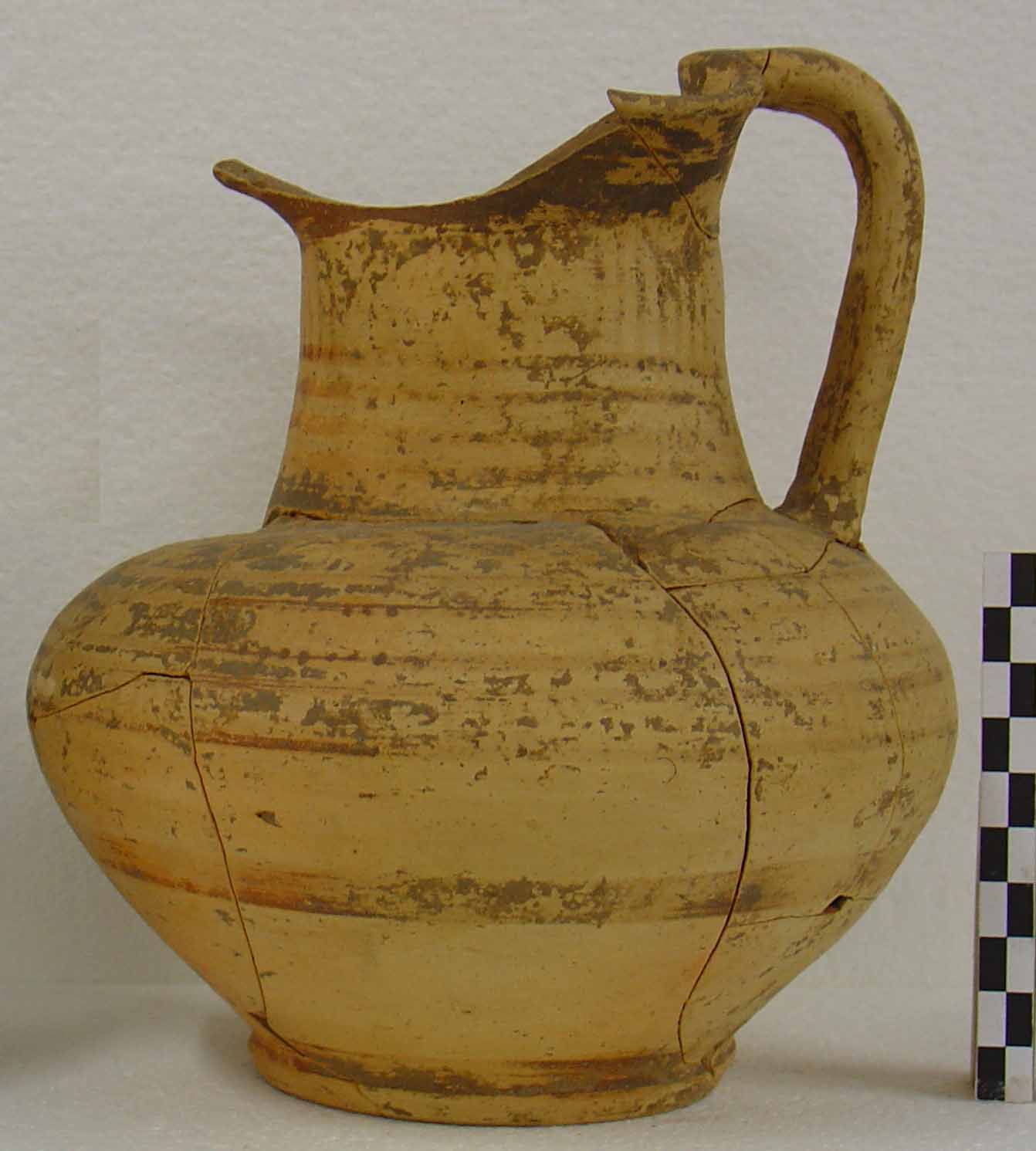 oinochoe (fine VII a.C)