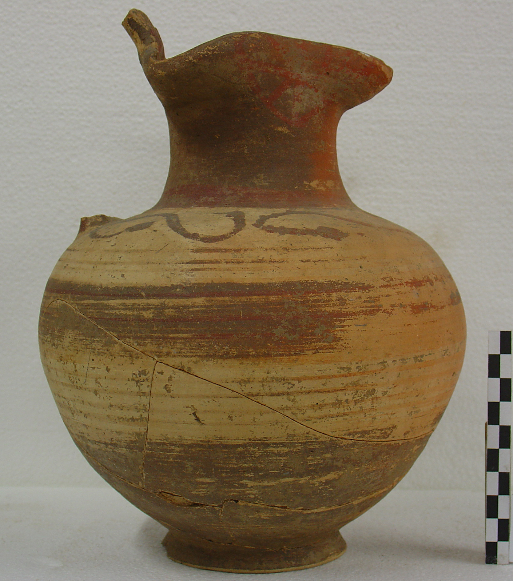 oinochoe (fine VII a.C)