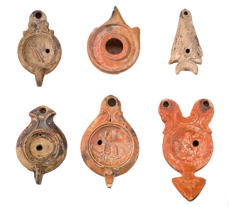 lucerna, Bussiere B II 2 = Loeschcke III= Deneuve V B (Eta' dei Flavi)