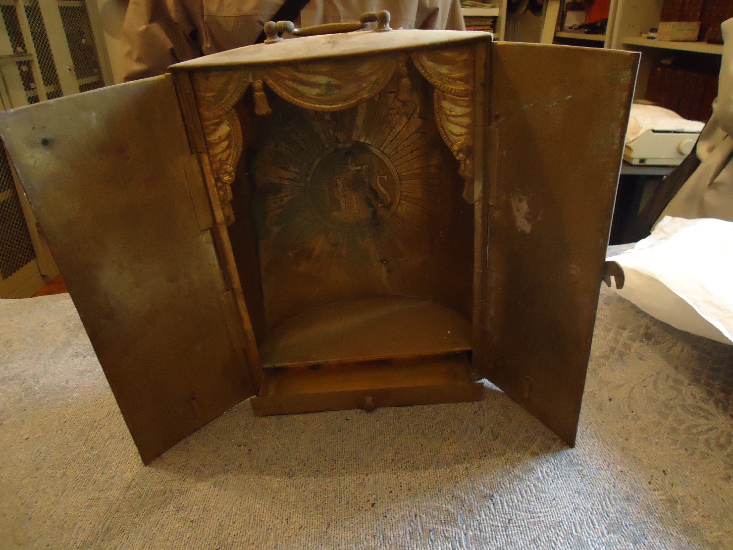 tabernacolo portatile - bottega italiana (fine/ inizio secc. XIX/ XX)