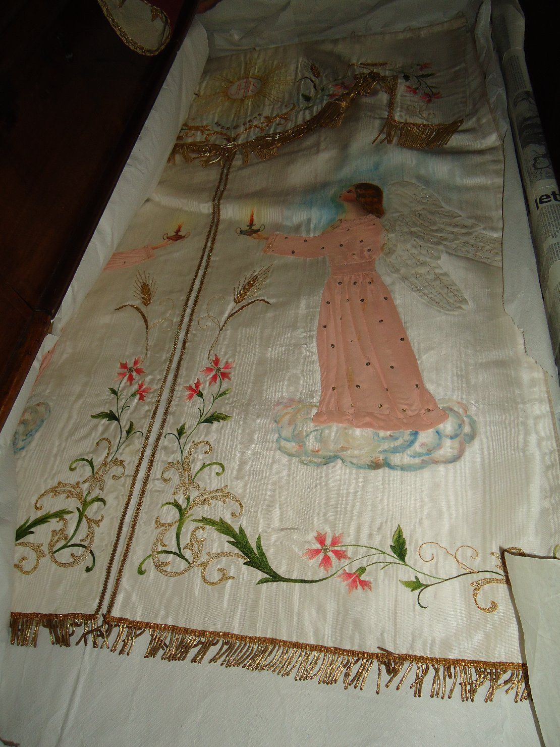 angeli (conopeo di tabernacolo) - manifattura sarda (prima metà sec. XX)