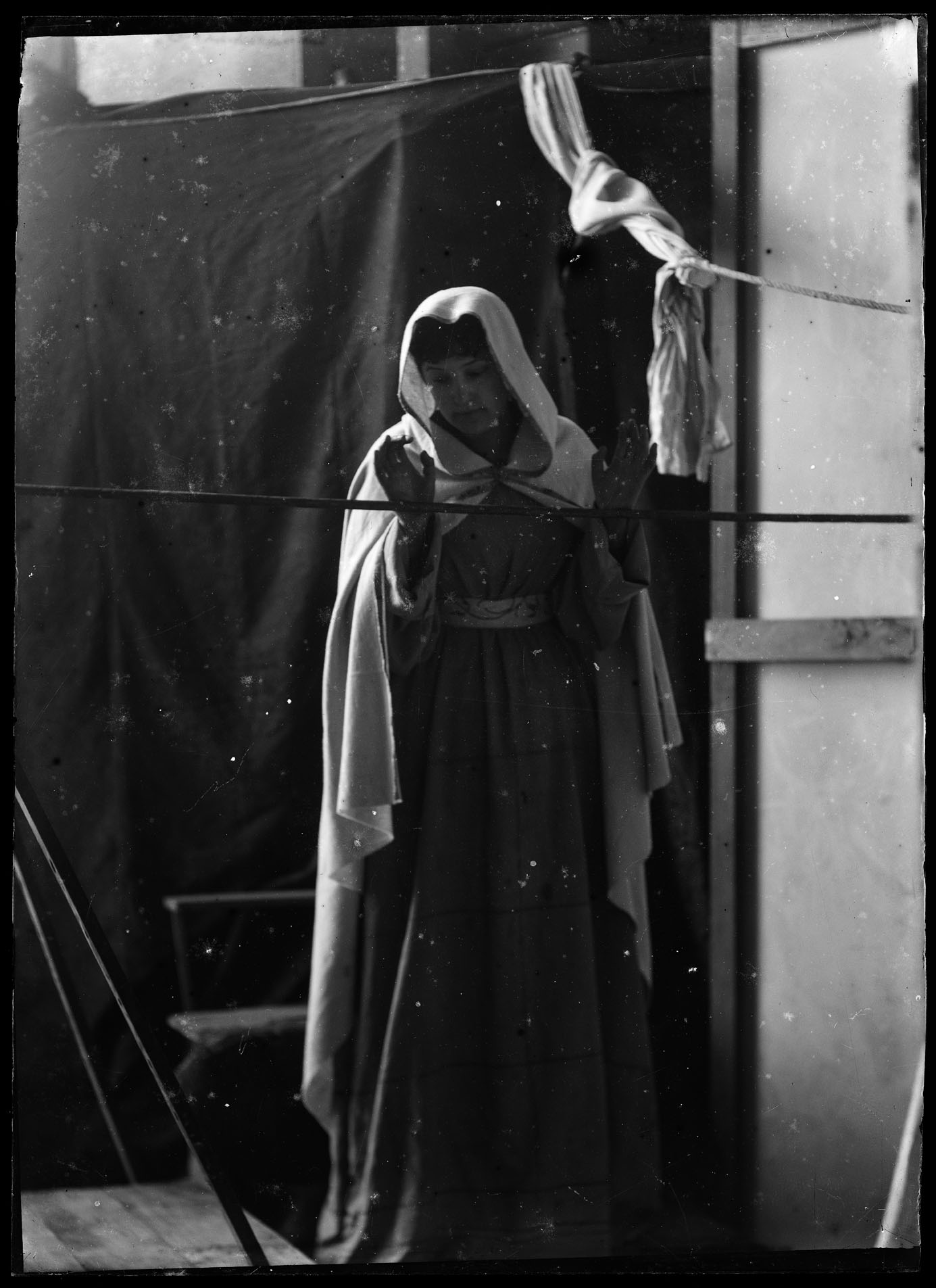 L1588 (negativo) di studio di vetrate artistiche Moretti-Caselli (fine/ inizio XX/ XXI)